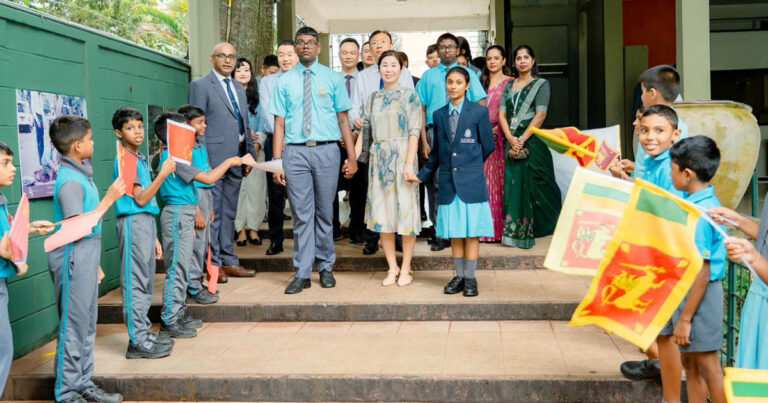 Chinese Culture Meets Sri Lankan Students